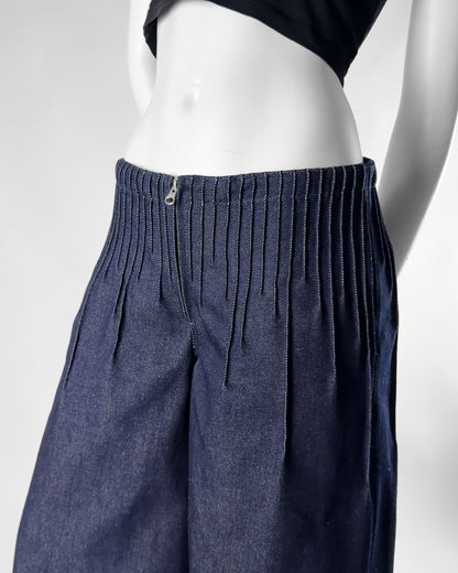 pleats denim