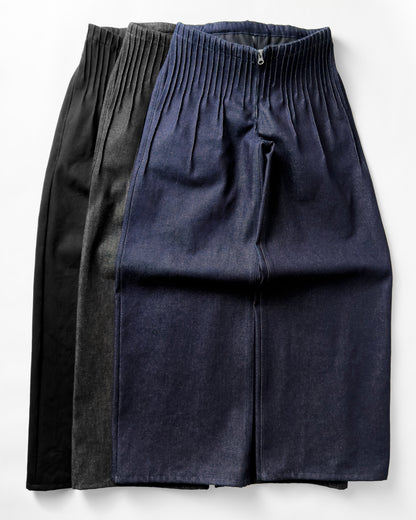 pleats denim