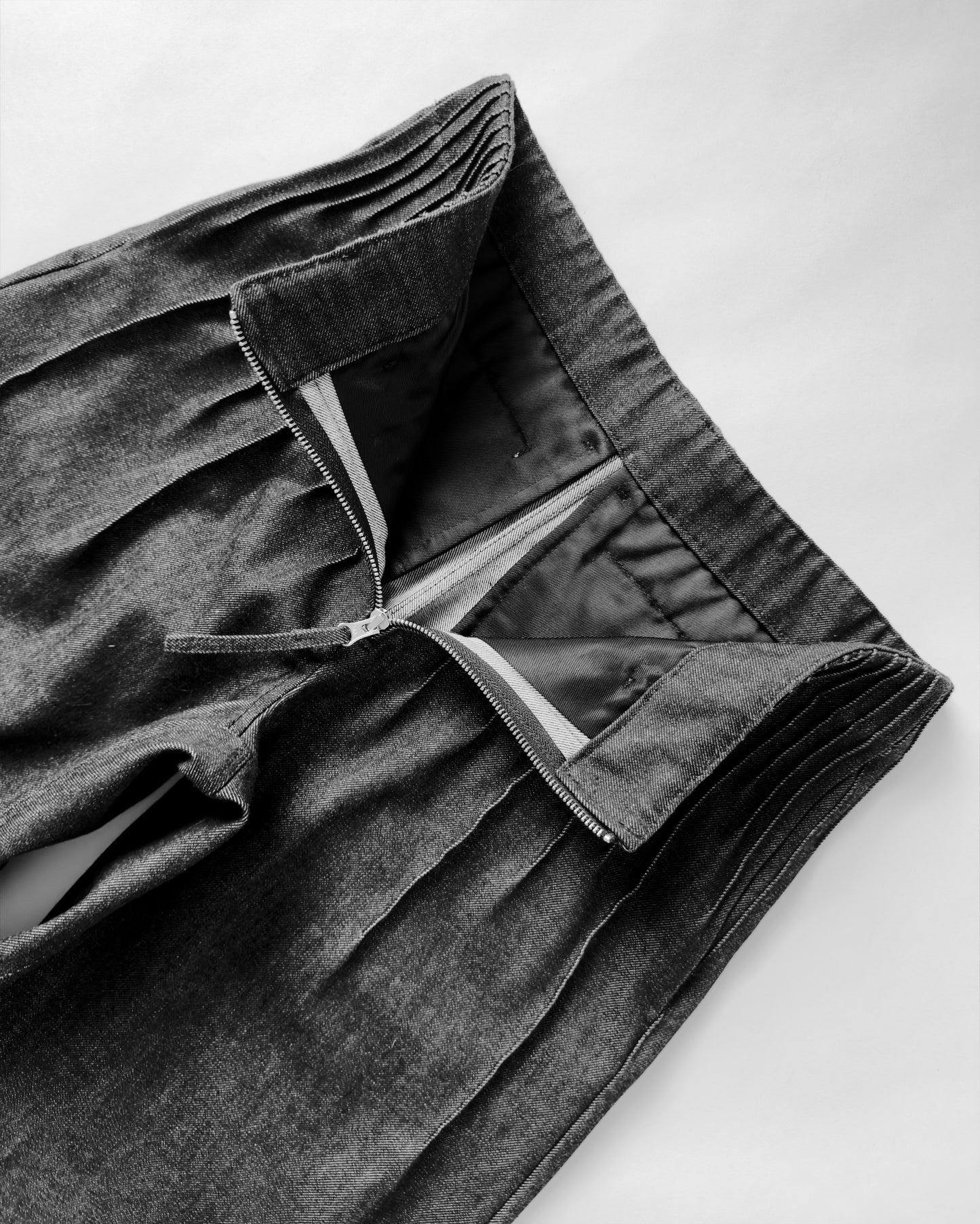 pleats denim men
