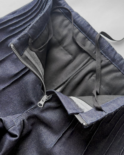 pleats denim
